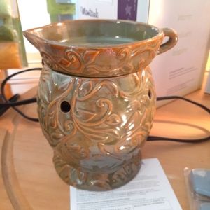 Large Scentsy Wax Warmer